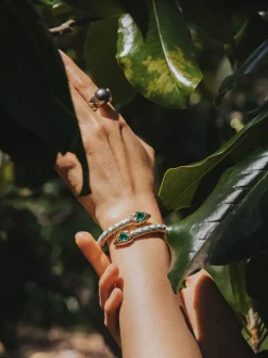 Dark Pearl Claw Ring