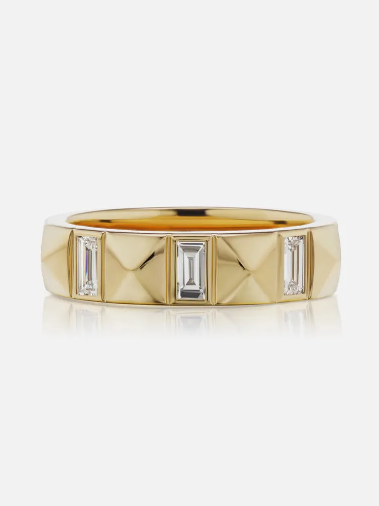 Diamond Pyramid Baguette Band