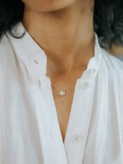 Hubba Pendant Necklace Diamond