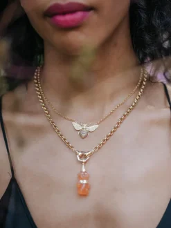Mini Bee Pendant Necklace Diamond